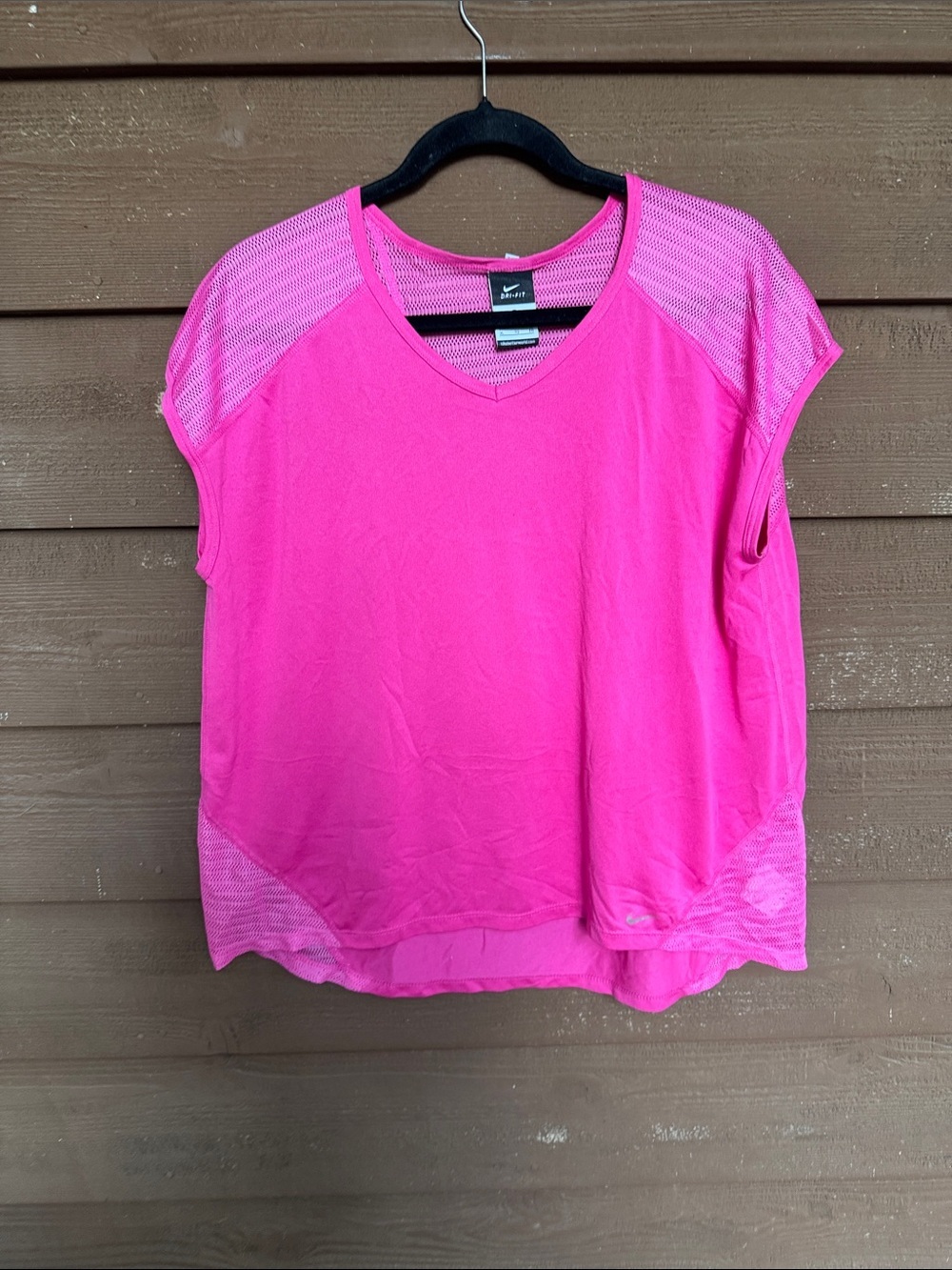 Nike Women's V-Neck Hot Pink Short Sleeve Athletic Tee size XL